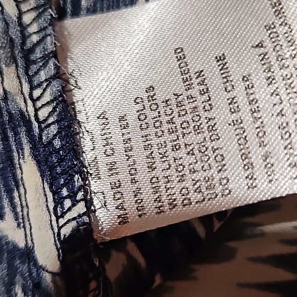 Paper Crane | Anthropologie Blousey Dressy Casual Tank - Picture 6 of 10